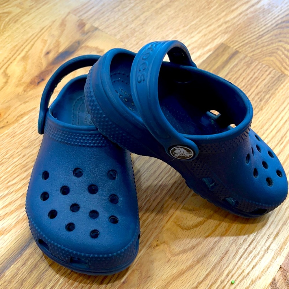 CROCS blue size 9 kids